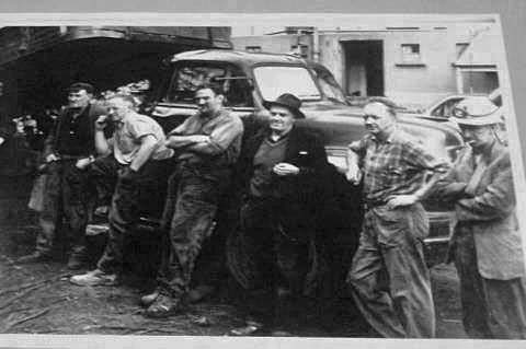 Strongman Miners. | West Coast New Zealand History