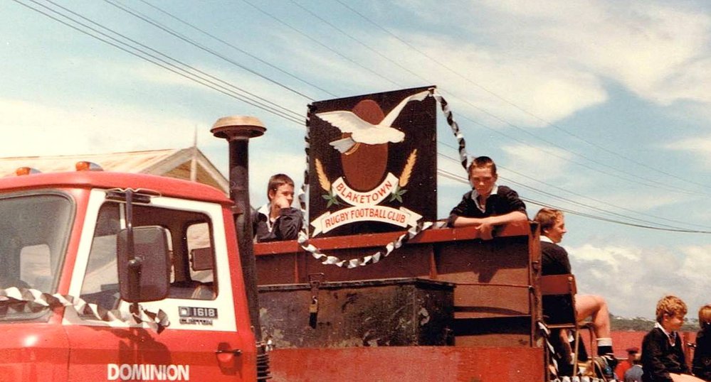 Blaketown Rugby Club Procession. ca.1984. -ALBUM- | West Coast New ...