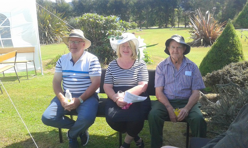 Wayne & Caroline Wright, & Lex Blackadder.