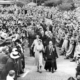 Queen Elizabeth and Prince Phillip in Greymouth, 1954.