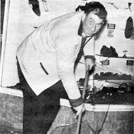 Clearing up after the Inangahua Earthquake.1968 .