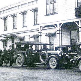 Newmans Service Cars at Hokitika, 1930s.
