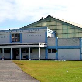 Greymouth War Memorial Baths. 2015.