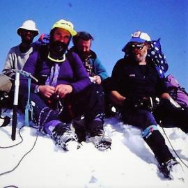 Mountain climbing - On the summit of Red Lion peak 