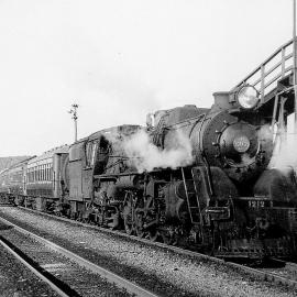 Train from Christchurch at Stillwater. August 1968.