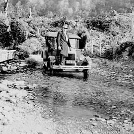 Kennedys Transport, Jim Kennedy,Otira Rd near Jacksons, 1933.