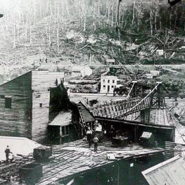 Across the Brunner Bridge - Terminus Hotel is below the road.