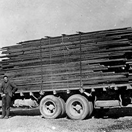 Dempsey  Delaney from Inangahua Junction with a sawn timber load.