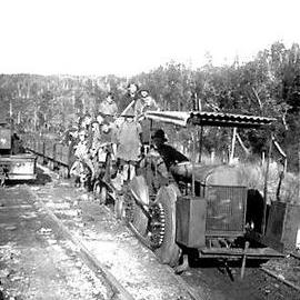 School trip to Charming Creek 1931.