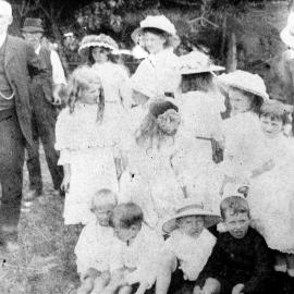 School Picnic, Barrytown.1901.