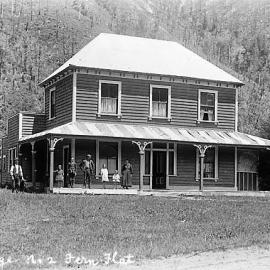Central Buller Hotel, Fern Flat, Murchison.ca.1911.