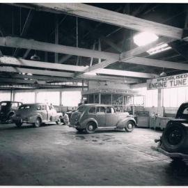 Schaefs Garage, 1954.  -ALBUM-