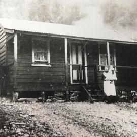 Miners House, Burnetts Face. Denniston. ca.1910.