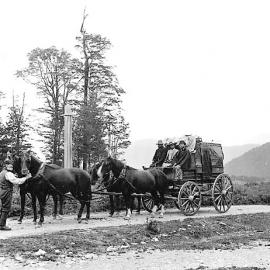 Cobb and Co near Owens, Buller River.