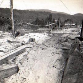 Logging loco, V twin engine with 3 gears and suspension bridge. 1948.