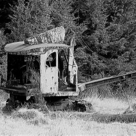 Abandoned dragshovel - goldmining relic in Upper Buller