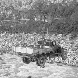 Fox Glacier Camp, 1930s . -ALBUM-