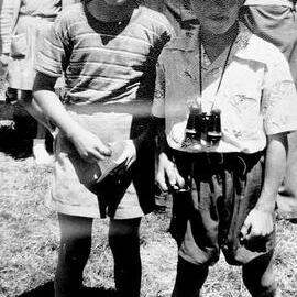 Gary Murdoch and Peter Fleming at the Slatey Creek races, mid 1950s.