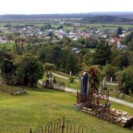 Ross Historic Cemetery.   -ALBUM-