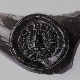 Van Den Bergh & Co. gin bottle shoulder seal 