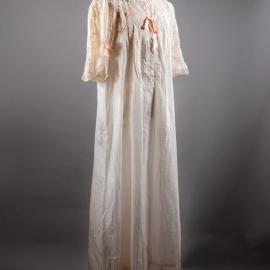 The tragic story of Dorothy Broad and her fiancee- and the nightdress she never wore.    WW1.