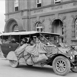 Newmans Brothers leaving Nelson for the West Coast. ca.1920s.