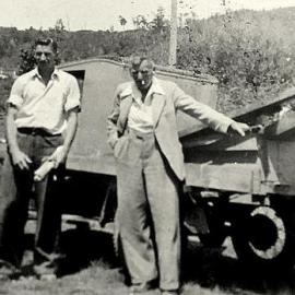 Ken and Tush McTaggart, Herd Street, Dunollie 1950