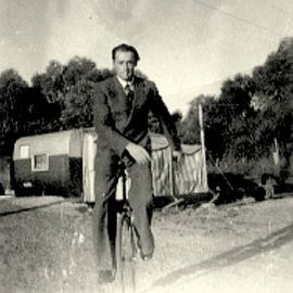 Ray Johnston, the Actor, at the Waiuta gold mine just before it shut.ca.1951