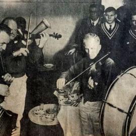 Springboks rugby team with the Kokatahi band.1965.