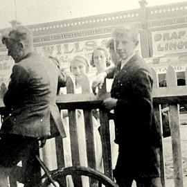 Reefton lads over the road from Wills Store on Buller Rd, Reefton, 1925.