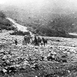 Mail coach stuck in stream, Arthurs Pass 1880s.