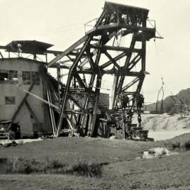 Grey River Gold Dredge .1950`s.  - ALBUM -