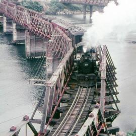 Ww 480 departing Greymouth with miners passengers for Rewanui.