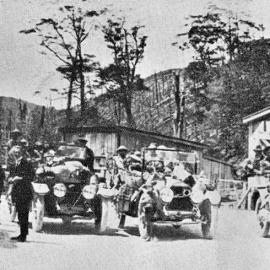 Soldiers returning from the Great War at Glenhope, 1918.