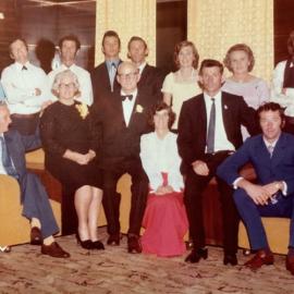  Bowie and Dolly Fisher,with 15 of their 16 children.