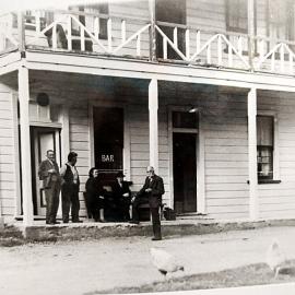 Post Office Hotel, Lyell, date unknown.