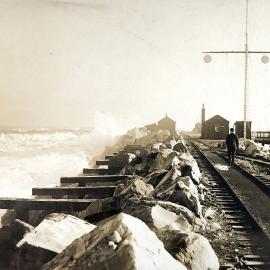 Postcard of the Cobden tiphead.1920.