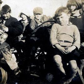 The Tuck Family of Nelson Creek - Fred Tuck (at rear left) with a brood of kids.1930.