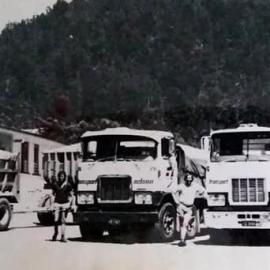 Trucks outside Berlins, Buller Gorge