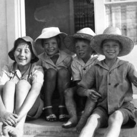 Tuck family of Nelson Creek: Tuck & Buist Children - Nelson Creek 1949