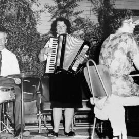 Popular West Coast dance band 'The Moonshiners'