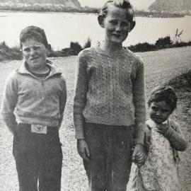 Alan and Margaret Hardie, and Pauline Bromley, at Blaketown tiphead .