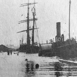 Greymouth wharf flood, 1900
