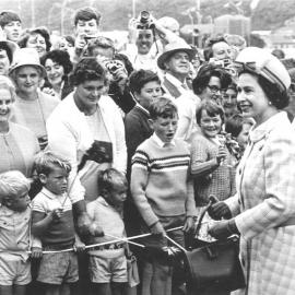 Queen's visit,Greymouth. 1977