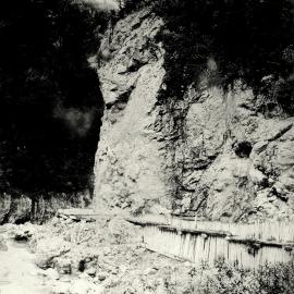 Sensation Point, Otira Gorge, 1890s
