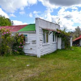 Houses at Waiuta. ca. 2014.   - ALBUM -