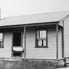 ALBUM - Jacks Mill house at Kotuku - 1930 . 