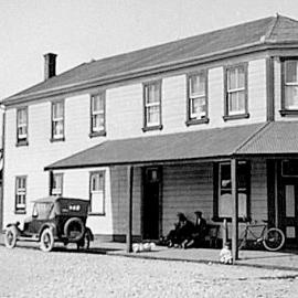 Ahaura Hotel . 1927.