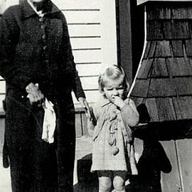 Sarah Thorn with Great Grand Daughter Janice Thorn.1944.
