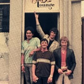 Band Simple Image outside the Ember Lounge, Greymouth